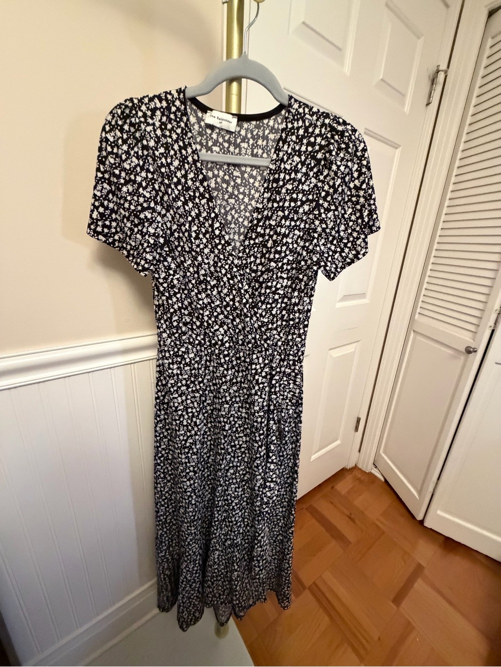 Black and White Floral Maxi Dress with Short Sleeves